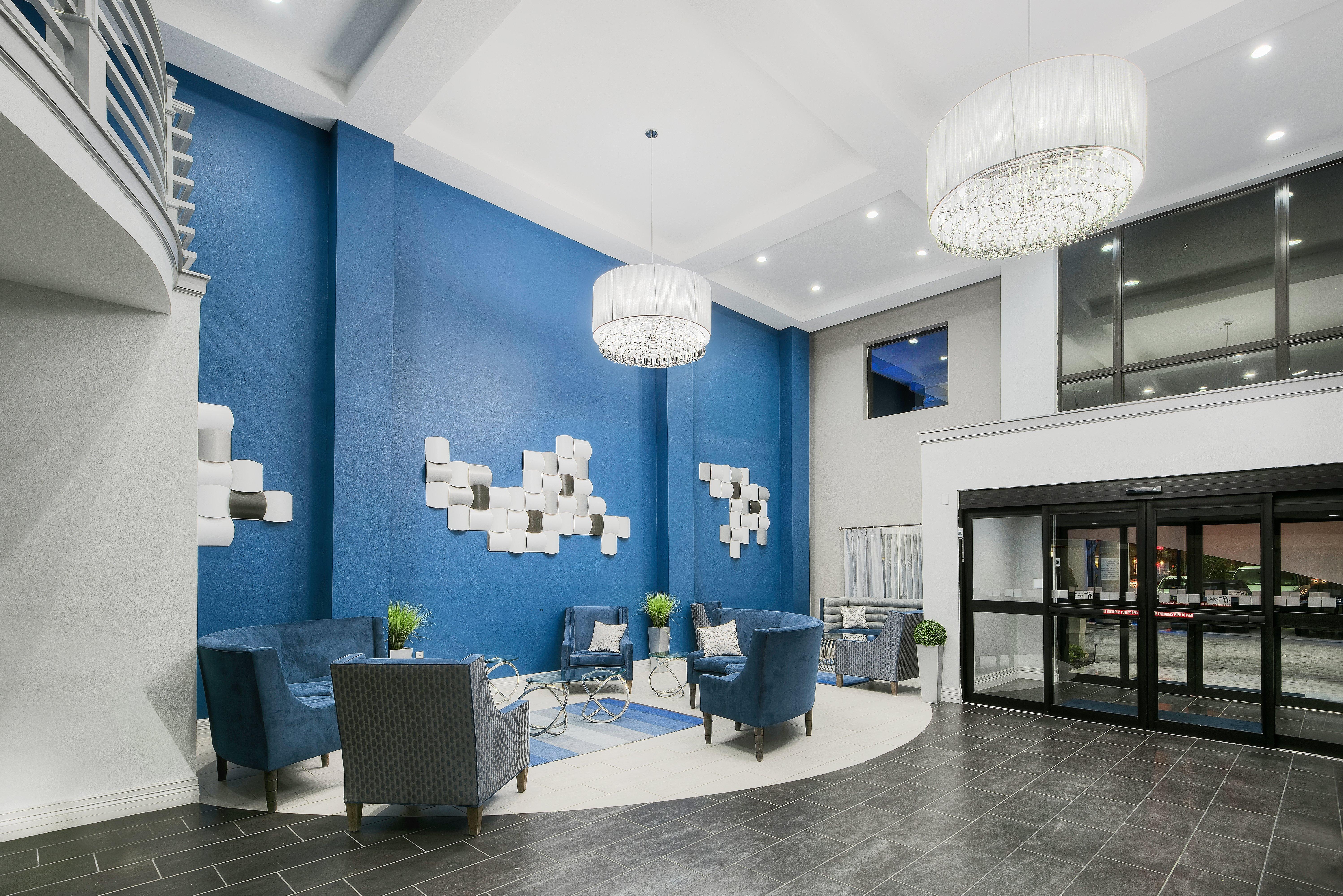 Holiday Inn Express And Suites Houston North - Iah Area By Ihg Ngoại thất bức ảnh
