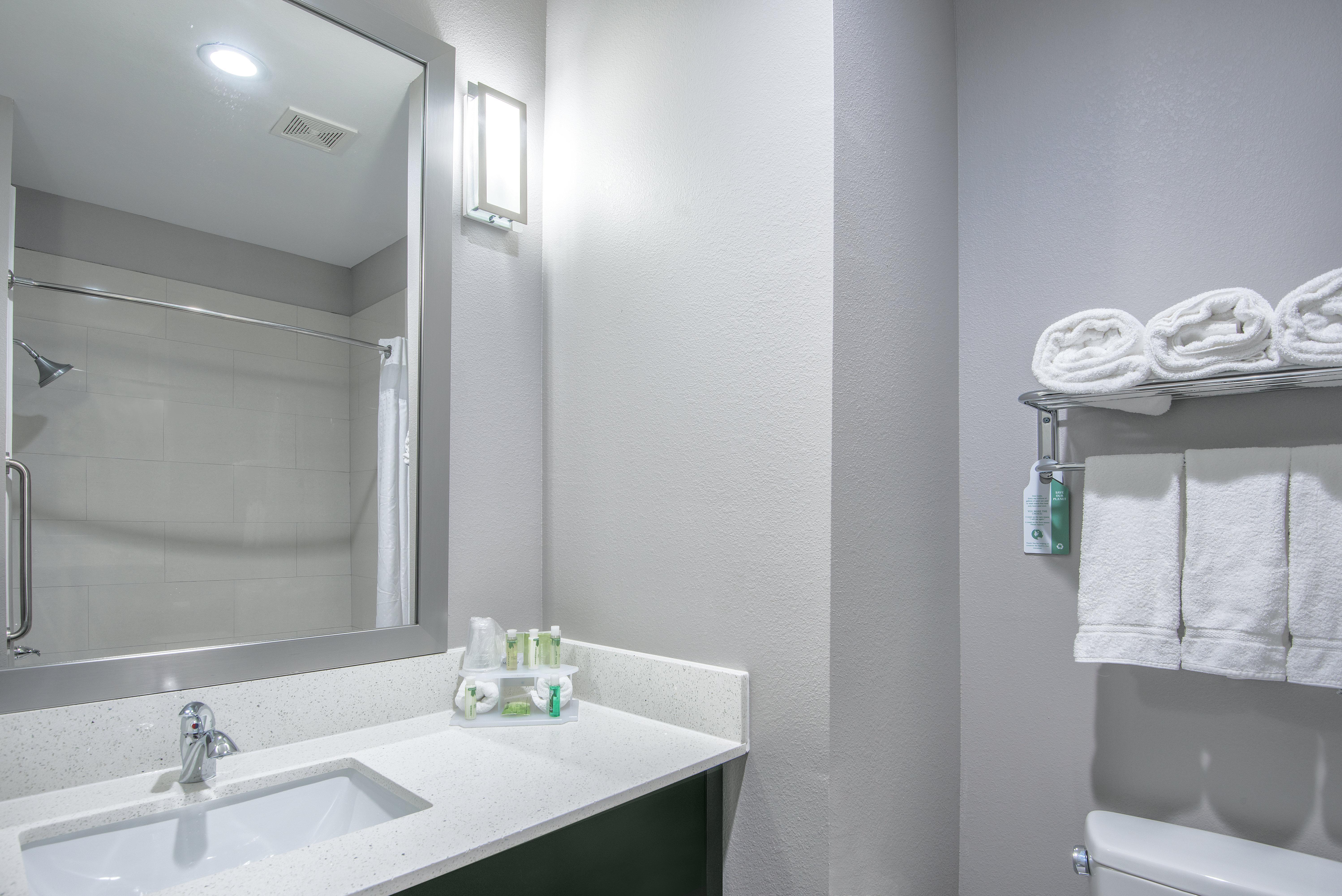 Holiday Inn Express And Suites Houston North - Iah Area By Ihg Ngoại thất bức ảnh