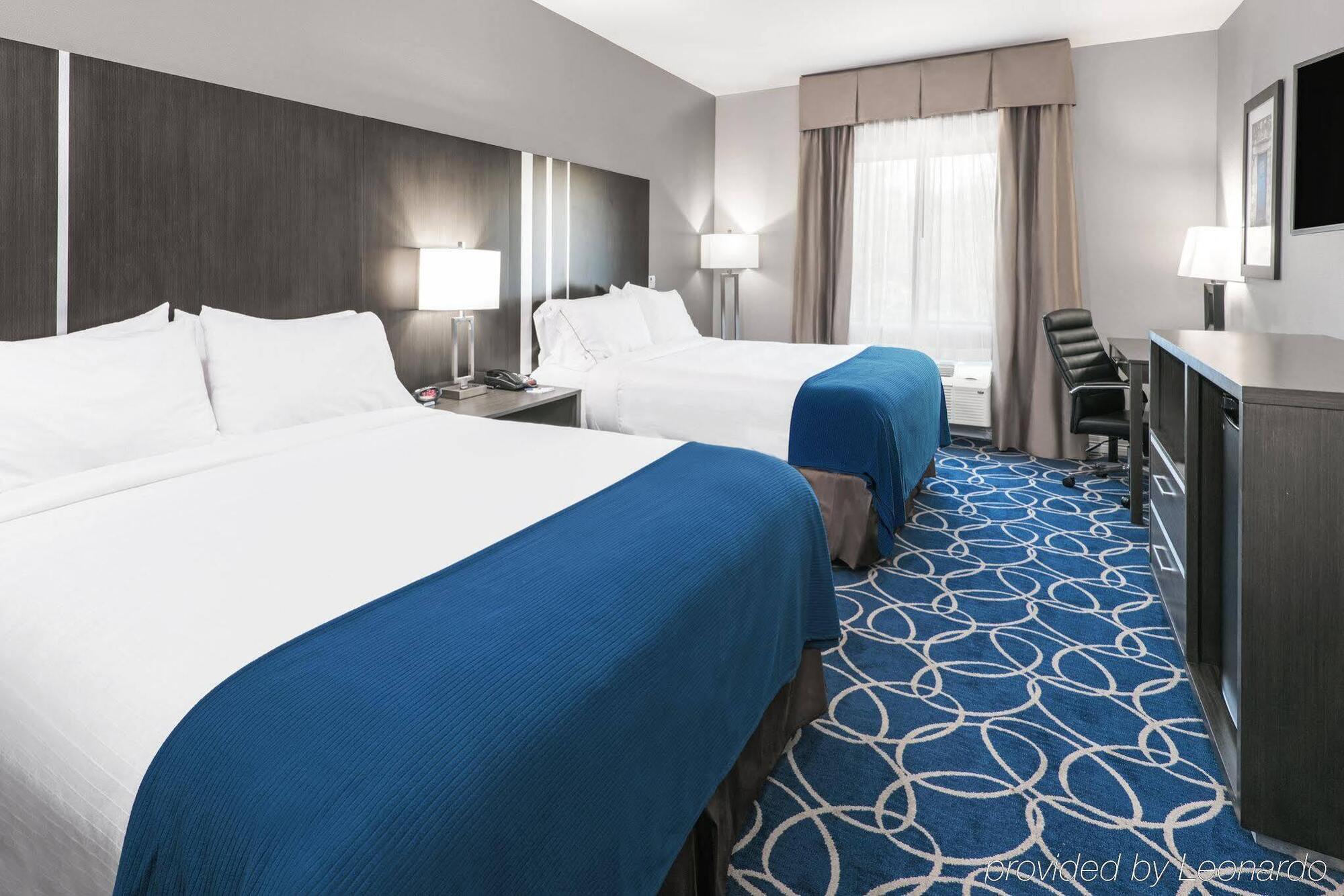 Holiday Inn Express And Suites Houston North - Iah Area By Ihg Ngoại thất bức ảnh